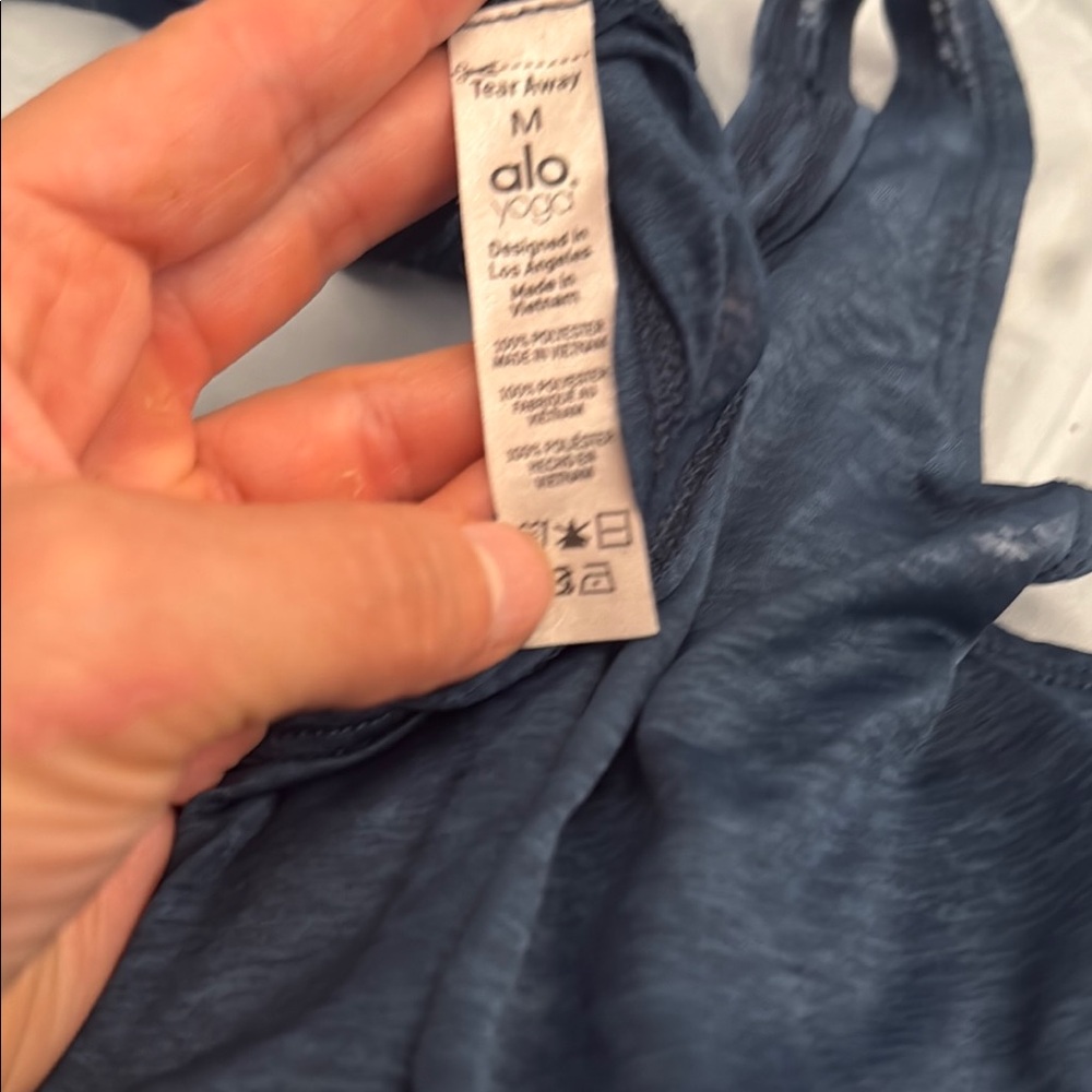 ALO Yoga Navy Tank Top - Picture 4 of 4